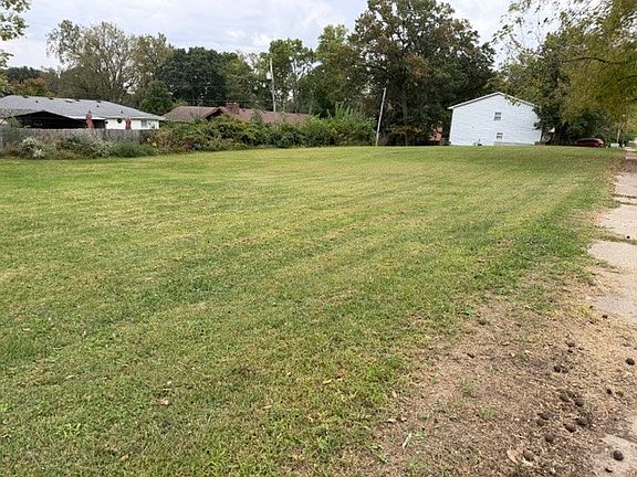 3rd image of N 27th St