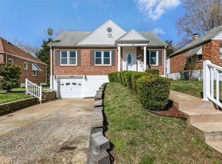 8619 Charlton Ln, Saint Louis, MO