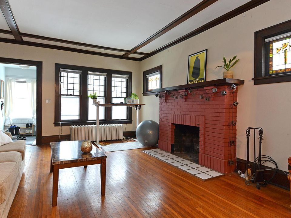 1st image of 2888 Irving Ave S #1