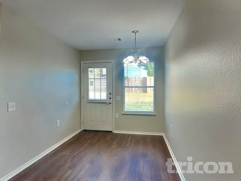 11312 Hungry Horse Dr — Photo 4
