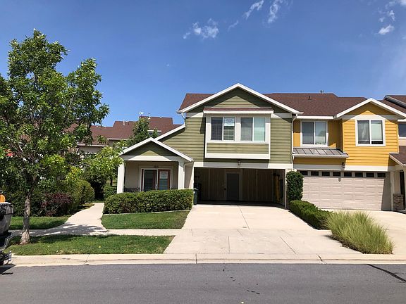 3rd image of 1051 E Quarry Park Dr