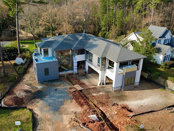 2nd image of 4907 Yadkin Dr