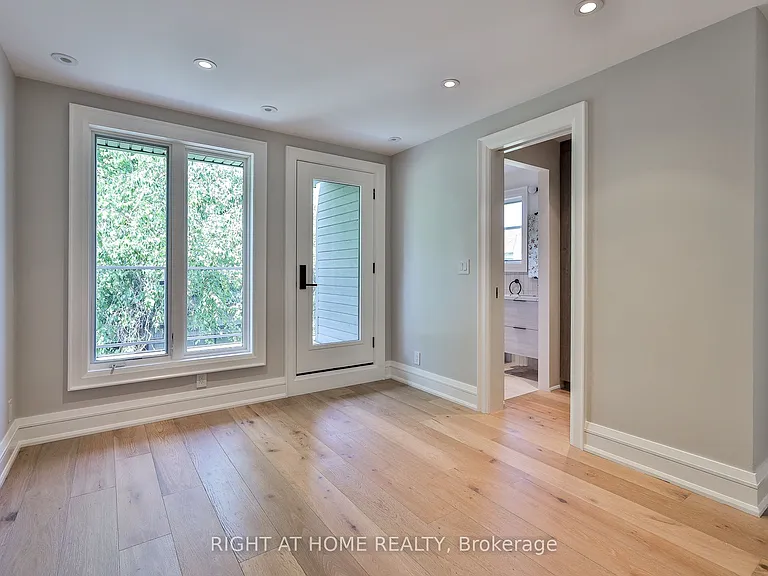232 Willard Ave — Photo 23