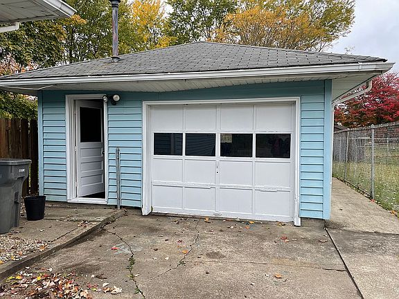 3rd image of 3782 Baymar Dr