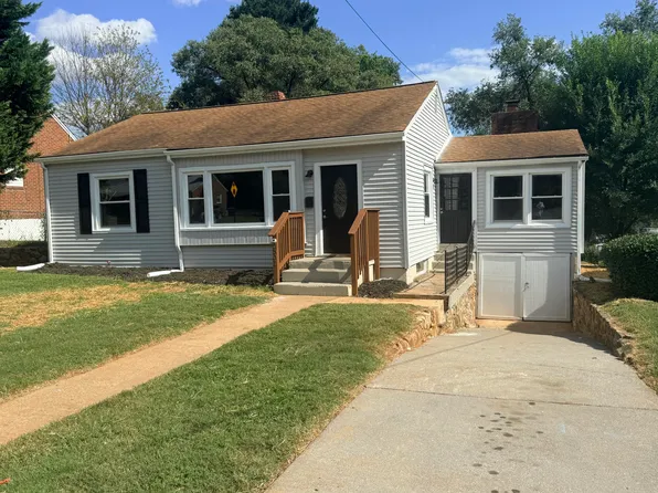 2507 Vancouver Dr NW, Roanoke, VA 24012