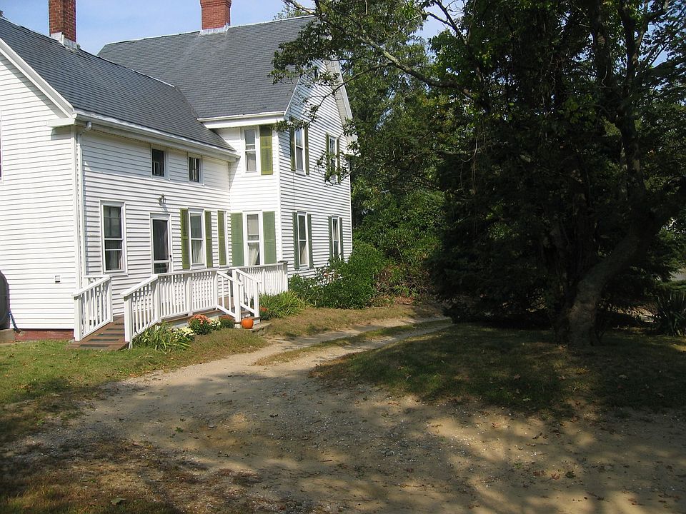 1st image of 251 Saint George St