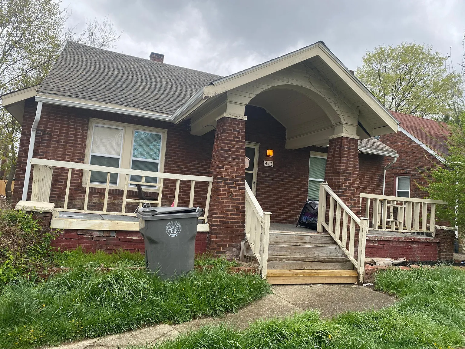 422 W Midlothian Blvd photo 1