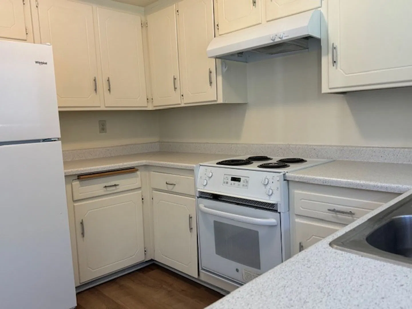 2 Bedroom, 1.5 bath Townhouse Apartment — Photo 4