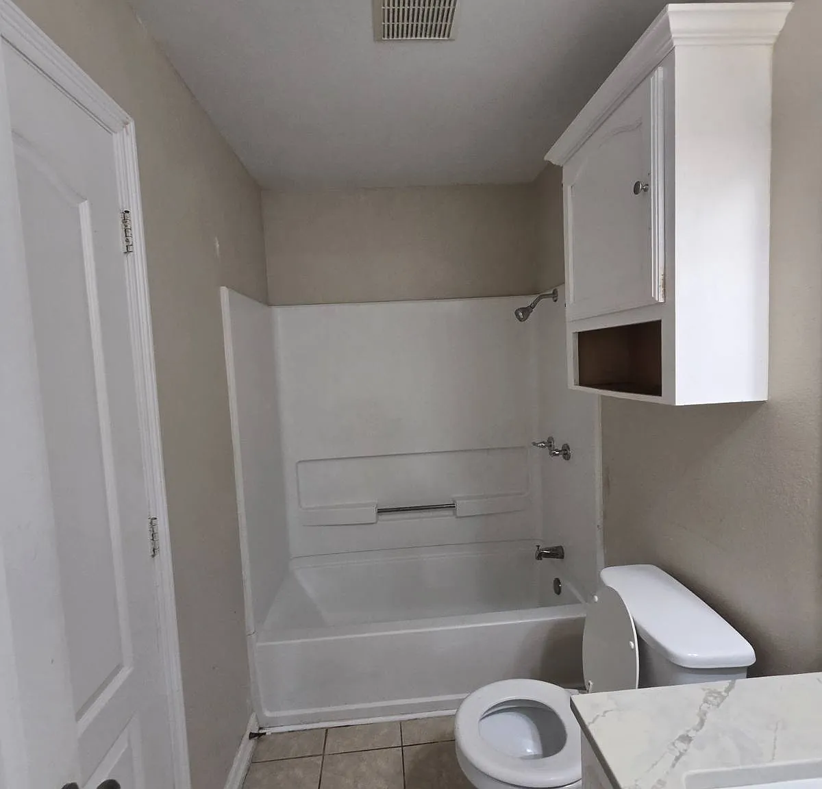 2 bed, 750 sqft, $800 — Photo 4