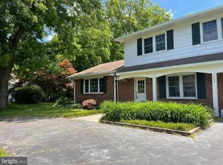 10407 Huntrace Way, Vienna, VA 22182