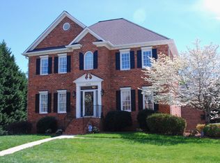 4044 Huntscroft Ln, Winston Salem, NC 27106