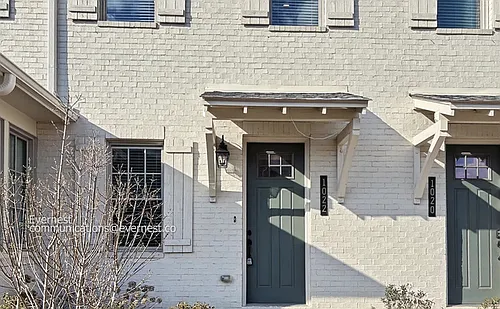 1022 Windsor Dr Photo 1