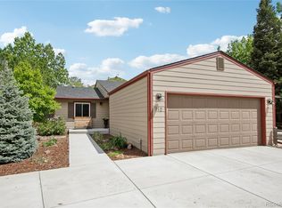 912 Oakwood Dr, Castle Rock, CO 80104