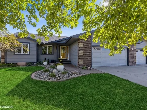 200 NW 11th St, Grimes, IA 50111