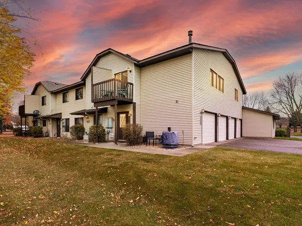 4289 Centerville Rd, Vadnais Heights, MN 55127