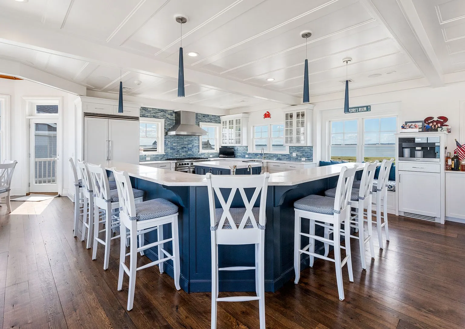 Oceanfront Dune Road, Westhampton Beach — Photo 4