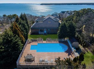 5 High Rd, Hampton Bays, NY 11946