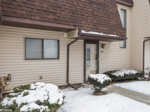 310 E 60th Ct #A, Merrillville, IN 46410