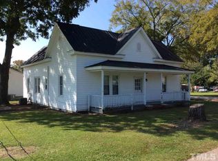 134 E Washington St, Coats, NC 27521