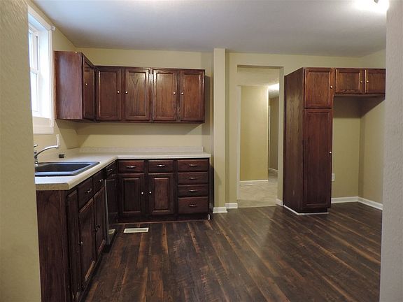3rd image of 2424 N 12th St