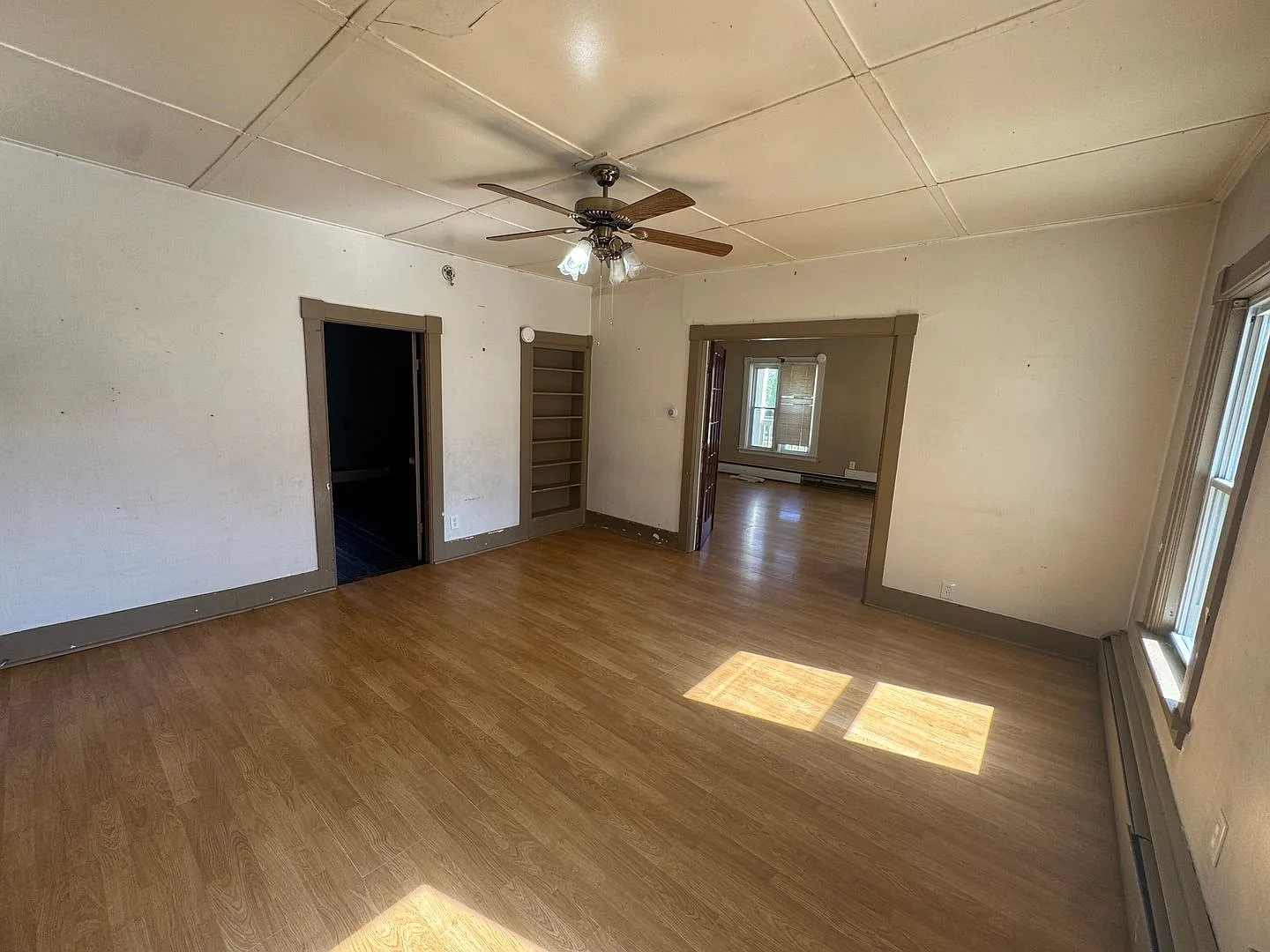 16 Laurel Ave. — Photo 3