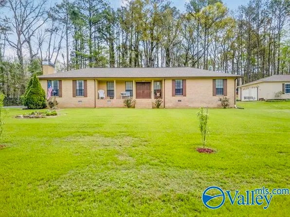 925 Valley Dr, Attalla, AL 35954