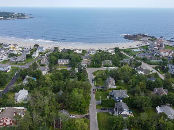 3 Evergreen Avenue, Kennebunk, ME 04043