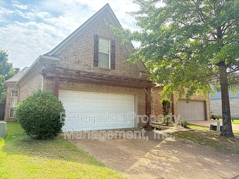 5236 Laurelhome Cv — Photo 1