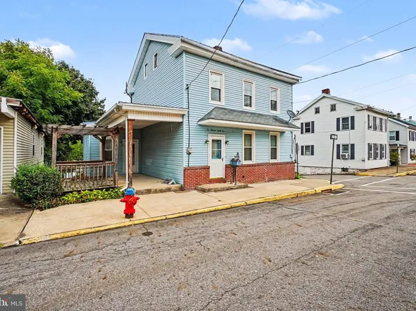 295 Moore St, Millersburg, PA 17061
