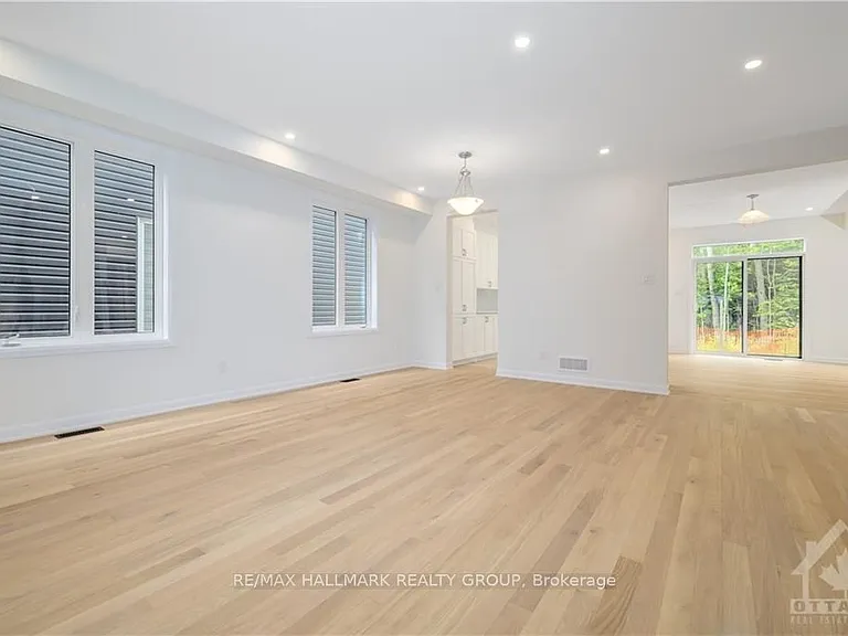 177 Lynn Coulter St — Photo 4