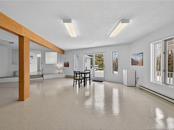 5th image of 15 Benjamin Portage Rd N