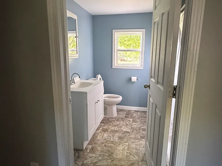 9320 Deveines Rd — Photo 4