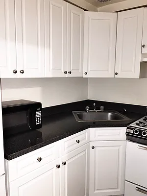 Rented by Oxford Property Group | media 34