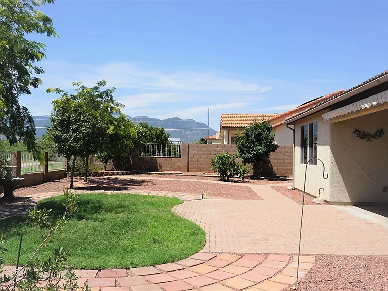 1858 Prairie Grass Dr — Photo 42