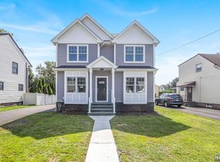 122 Graham Ter, Saddle Brook, NJ 07663