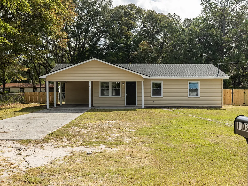 1108 Mary Ann Dr