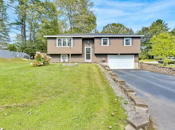 16 Marshall Street, Lisbon, ME 04250