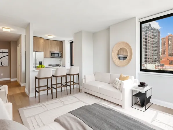 345 East 94th Street image 2 of 30