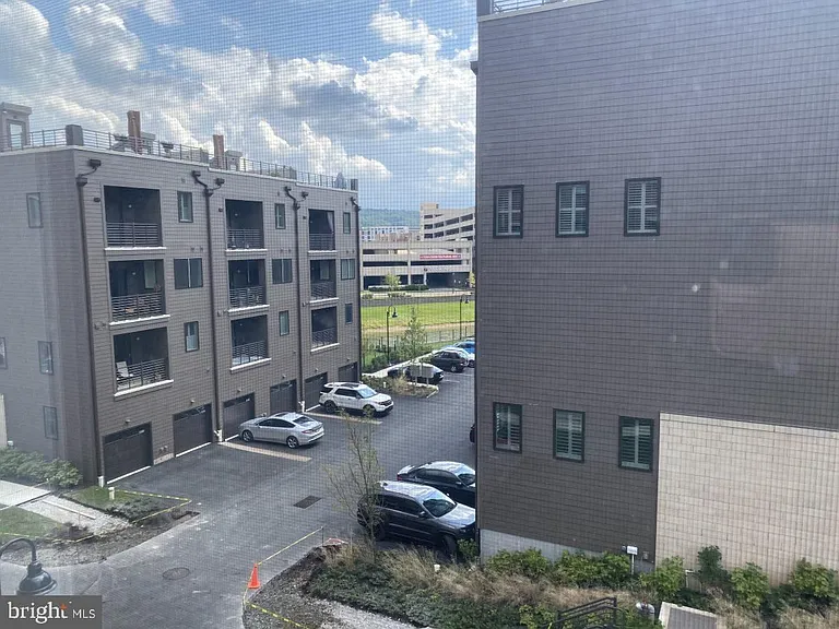 916 Lakeview Ct #36 — Photo 36