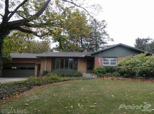 76293 Evergreen Bluff Dr, South Haven, MI 49090
