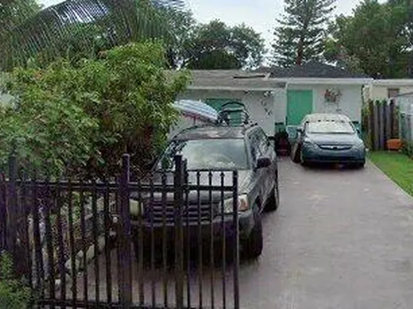 1980 Service Road, Opa Locka, FL 33054