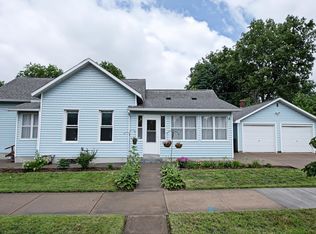 378 E 8th St, Winona, MN 55987