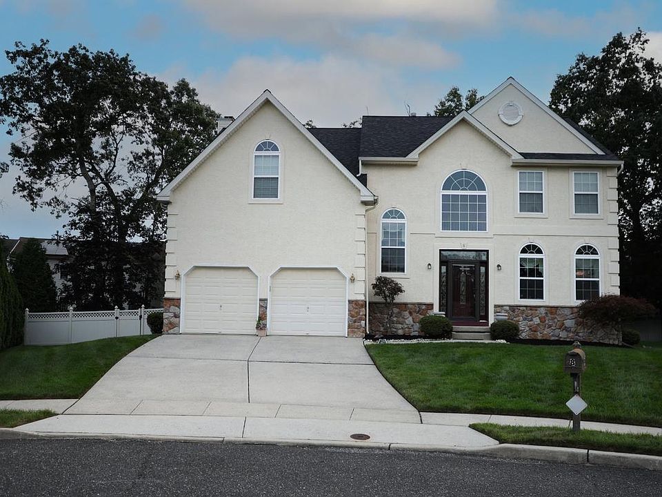1st image of 8 Gander Ct