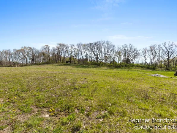 5000 Hickory Pointe Woods SE, Ada, MI 49301