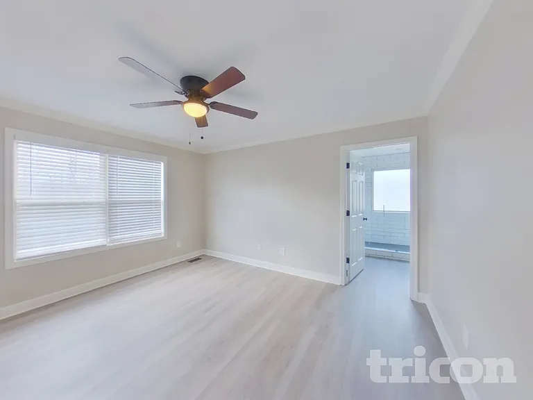 203 Stephen St — Photo 8