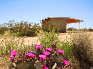 379 Mockingbird Ln, Joshua Tree, CA 92252