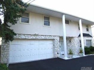 522 Halevy Dr, Cedarhurst, NY