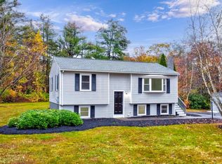 4 Pinewood Dr, Hopkinton, NH 03229