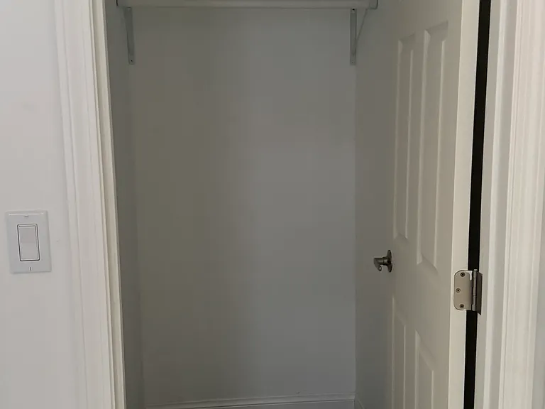 5507 S Wilton Pl — Photo 8