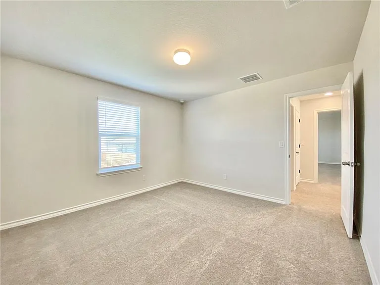 208 Caisson Trl — Photo 33